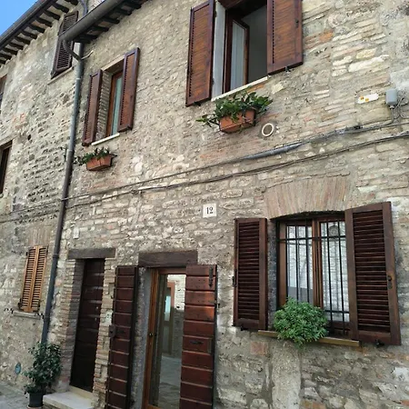 Villa La Casa Dei Nonni Gubbio Exterior foto